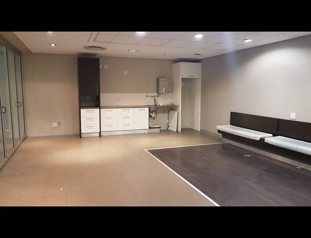 664M² OFFICE TO LET IN TYGER VALLEY